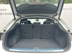 2022 Audi Q3 Sportback 40 TFSI, белый — фото 9