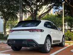 2022 Porsche Macan 2.0T, белый — фото 9