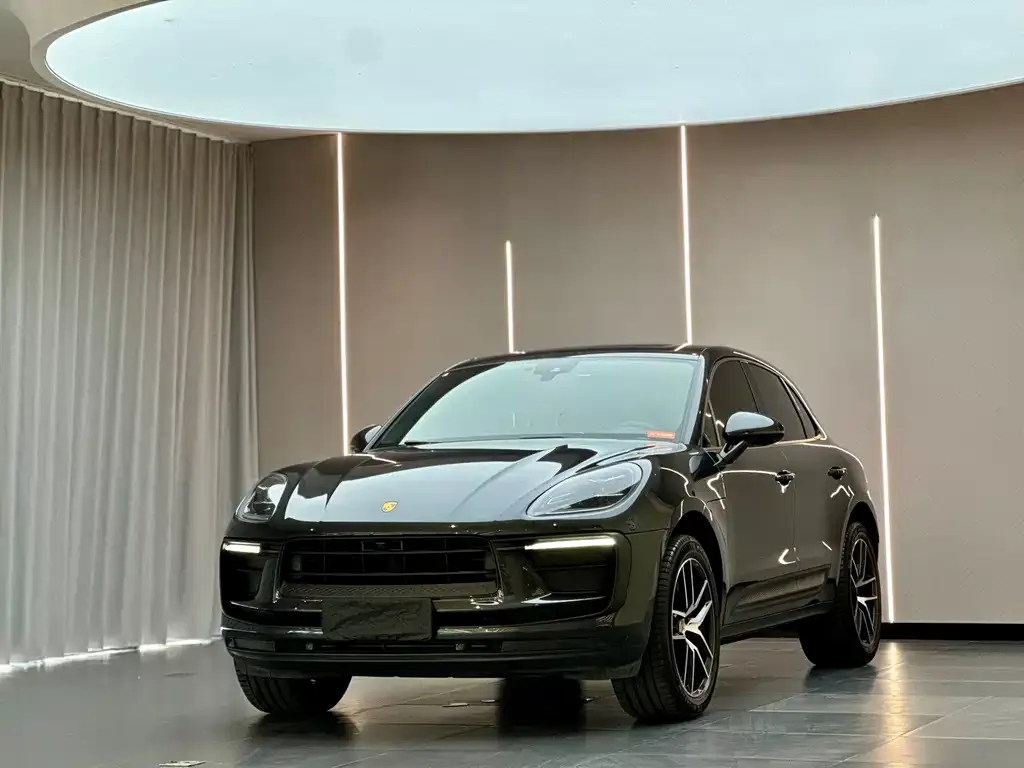 2022 Porsche Macan 2.0T