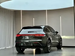 2022 Porsche Macan 2.0T — фото 10