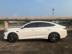 2025 BYD Qin L DM-i 120KM, белый — фото 5