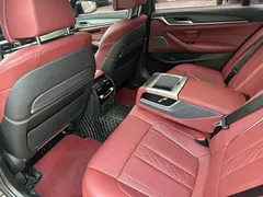 2021 BMW 5 Series 5 530Li M, чёрный — фото 7