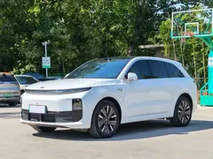 2025 Li Auto L6 Pro, белый — фото 1
