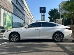 2021 Lexus ES 200, белый — фото 10