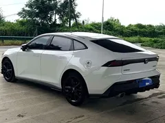 2023 Changan UNI-V 1.5T, белый — фото 8