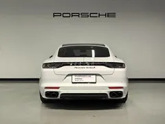 2023 Porsche Panamera Turbo S 4.0T, белый — фото 7
