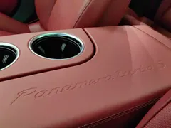 2023 Porsche Panamera Turbo S 4.0T, белый — фото 17