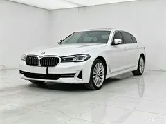 2022 BMW 5 Series 5 530Li, белый — фото 1