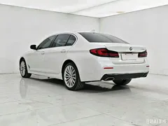 2022 BMW 5 Series 5 530Li, белый — фото 6