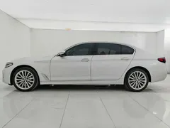 2022 BMW 5 Series 5 530Li, белый — фото 8