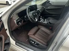 2022 BMW 5 Series 5 530Li, белый — фото 9