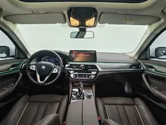 2022 BMW 5 Series 5 530Li, белый — фото 11
