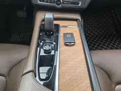 2023 Volvo S90, чёрный — фото 13