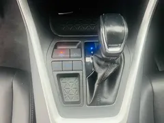 2022 Toyota RAV4 2.0L CVT 2WD Plus, белый — фото 10
