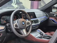 2021 BMW X6 M, чёрный — фото 14