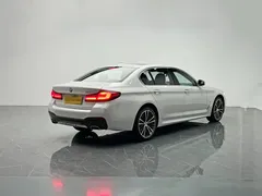2023 BMW 5 Series 5 530Li M, белый — фото 6