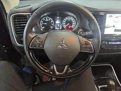 2020 Mitsubishi Outlander 2.0L 2WD 7, чёрный — фото 7