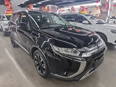 2020 Mitsubishi Outlander 2.0L 2WD 7, чёрный — фото 22
