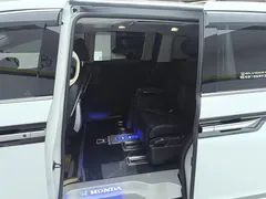 2022 Honda Elysion 2.0L e:HEV Luxury, белый — фото 11