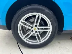 2022 Porsche Macan 2.0T, синий — фото 27
