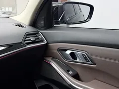 2023 BMW 3 Series 325i M, чёрный — фото 27
