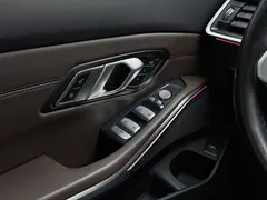 2023 BMW 3 Series 325i M, чёрный — фото 32