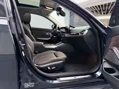2023 BMW 3 Series 325i M, чёрный — фото 34