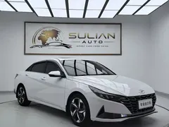 2022 Hyundai Elantra 1.5L CVT LUX Premium, белый — фото 3