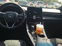 2023 Toyota Avalon Hybrid 2.5L Luxury, чёрный — фото 12