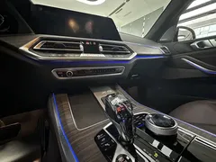2022 BMW X5 40Li M Sport Package, чёрный — фото 6