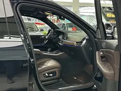 2022 BMW X5 40Li M Sport Package, чёрный — фото 11