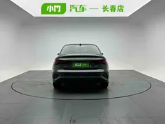 2022 Audi A3L Limousine 35 TFSI — фото 5