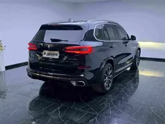 2022 BMW X5 30Li M, чёрный — фото 4