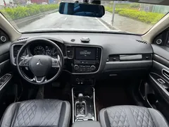 2021 Mitsubishi Outlander 2.4L 4WD 5, белый — фото 9