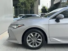 2019 Toyota Avalon 2.0L Luxury VI — фото 5