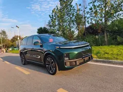 2025 Li Auto L9 Ultra, зелёный — фото 3