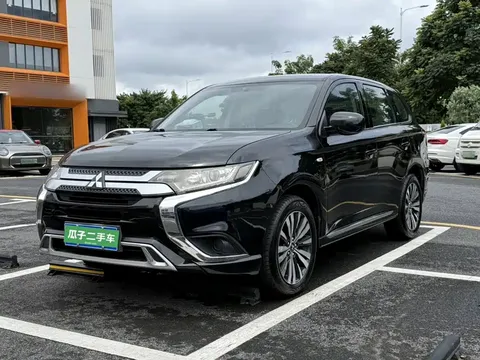 2021 Mitsubishi Outlander 2.0L 2WD 5