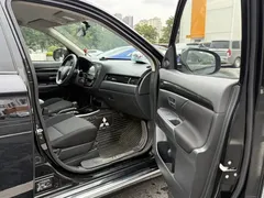2021 Mitsubishi Outlander 2.0L 2WD 5, чёрный — фото 11