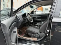 2021 Mitsubishi Outlander 2.0L 2WD 5, чёрный — фото 15