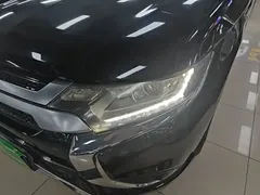2021 Mitsubishi Outlander 2.0L 2WD 5, чёрный — фото 20