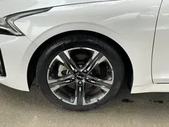 2021 Kia K5 270T CVVD, белый — фото 3