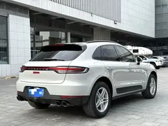 2021 Porsche Macan 2.0T — фото 9