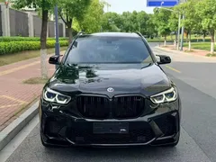 2022 BMW X5 M, чёрный — фото 2