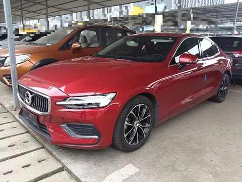 2021 Volvo S60 T4 Luxury