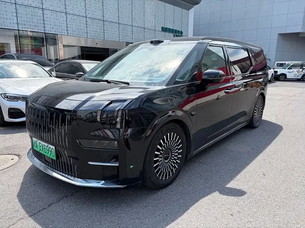 2024 Zeekr 009 4WD 108kWh