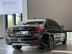 2021 BMW 5 Series 530Li Leading M Sport Package, чёрный — фото 5