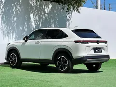 2023 Honda Vezel 1.5L CVT Pioneer, белый — фото 6