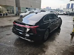2023 Hongqi H5 1.5T DCT, чёрный — фото 15