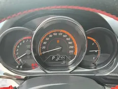 2022 Toyota Yaris L Zhixuan X 1.5L CVT PLUS, белый — фото 14
