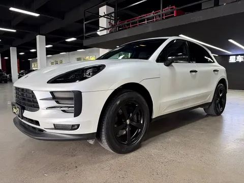 2021 Porsche Macan 2.0T